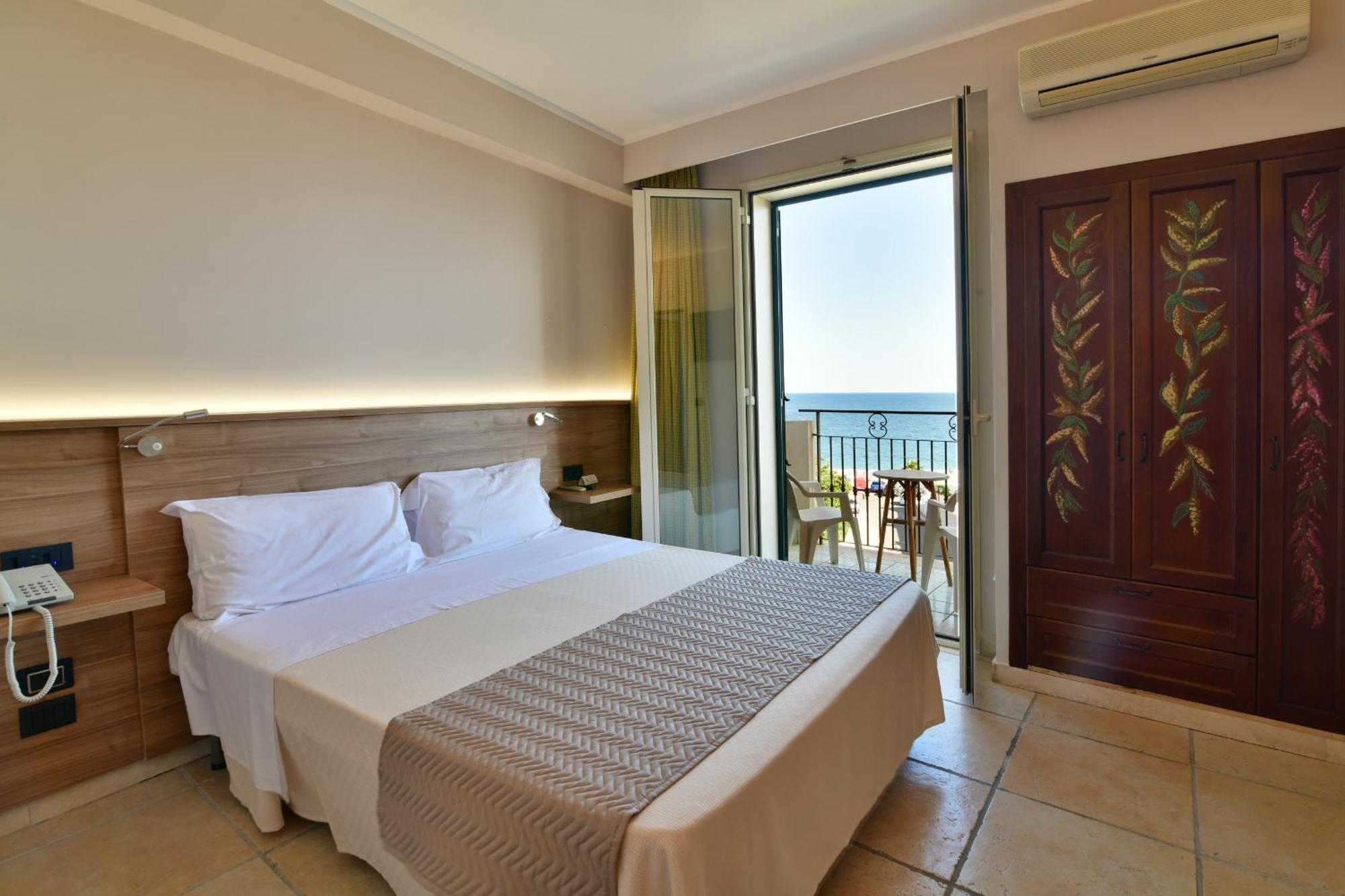 Hotel & Apartments Villa Linda Giardini Naxos Exterior photo