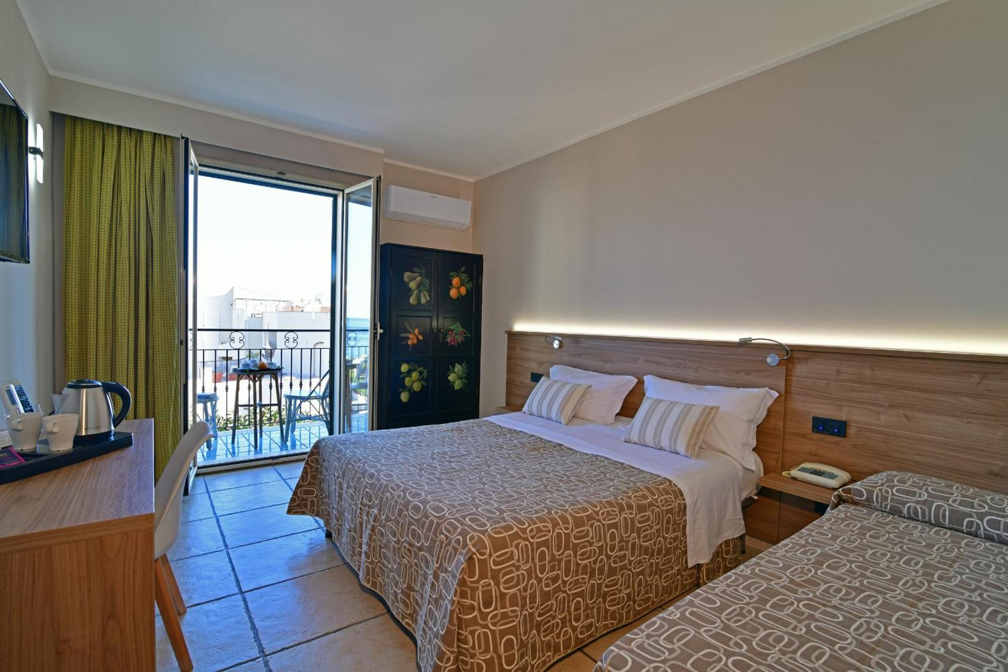 Hotel & Apartments Villa Linda Giardini Naxos Exterior photo