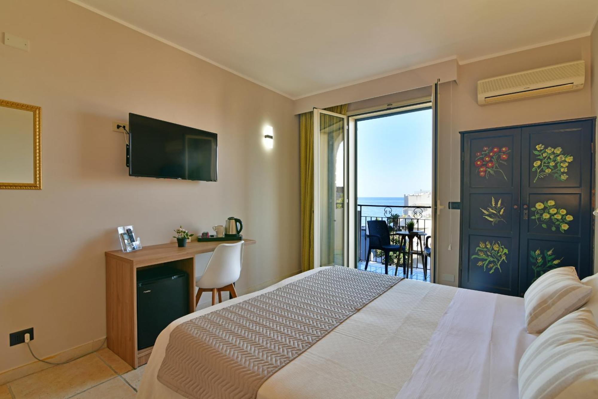Hotel & Apartments Villa Linda Giardini Naxos Exterior photo