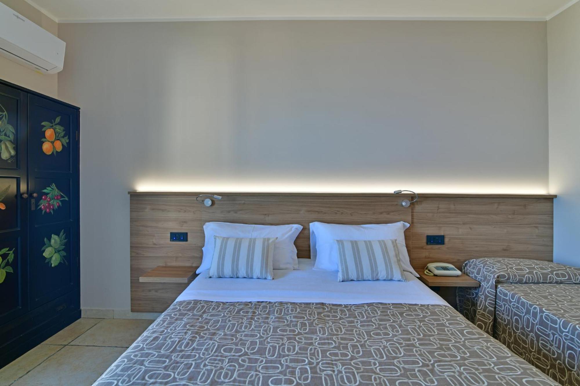 Hotel & Apartments Villa Linda Giardini Naxos Exterior photo