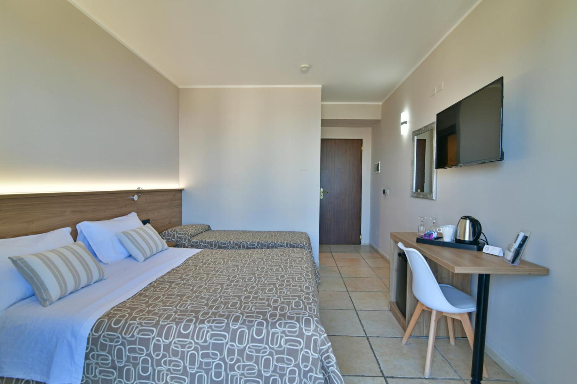 Hotel & Apartments Villa Linda Giardini Naxos Exterior photo