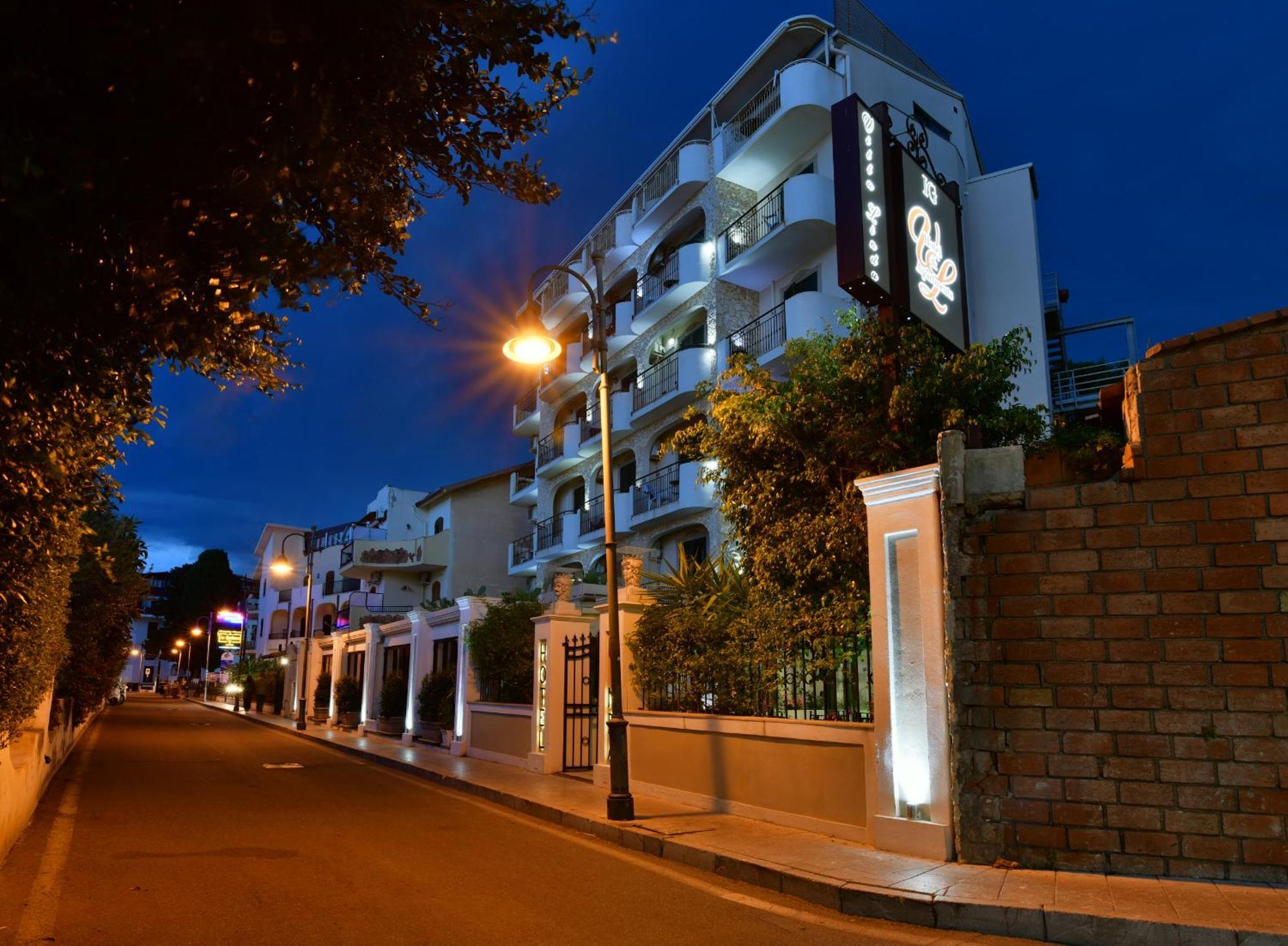 Hotel & Apartments Villa Linda Giardini Naxos Exterior photo