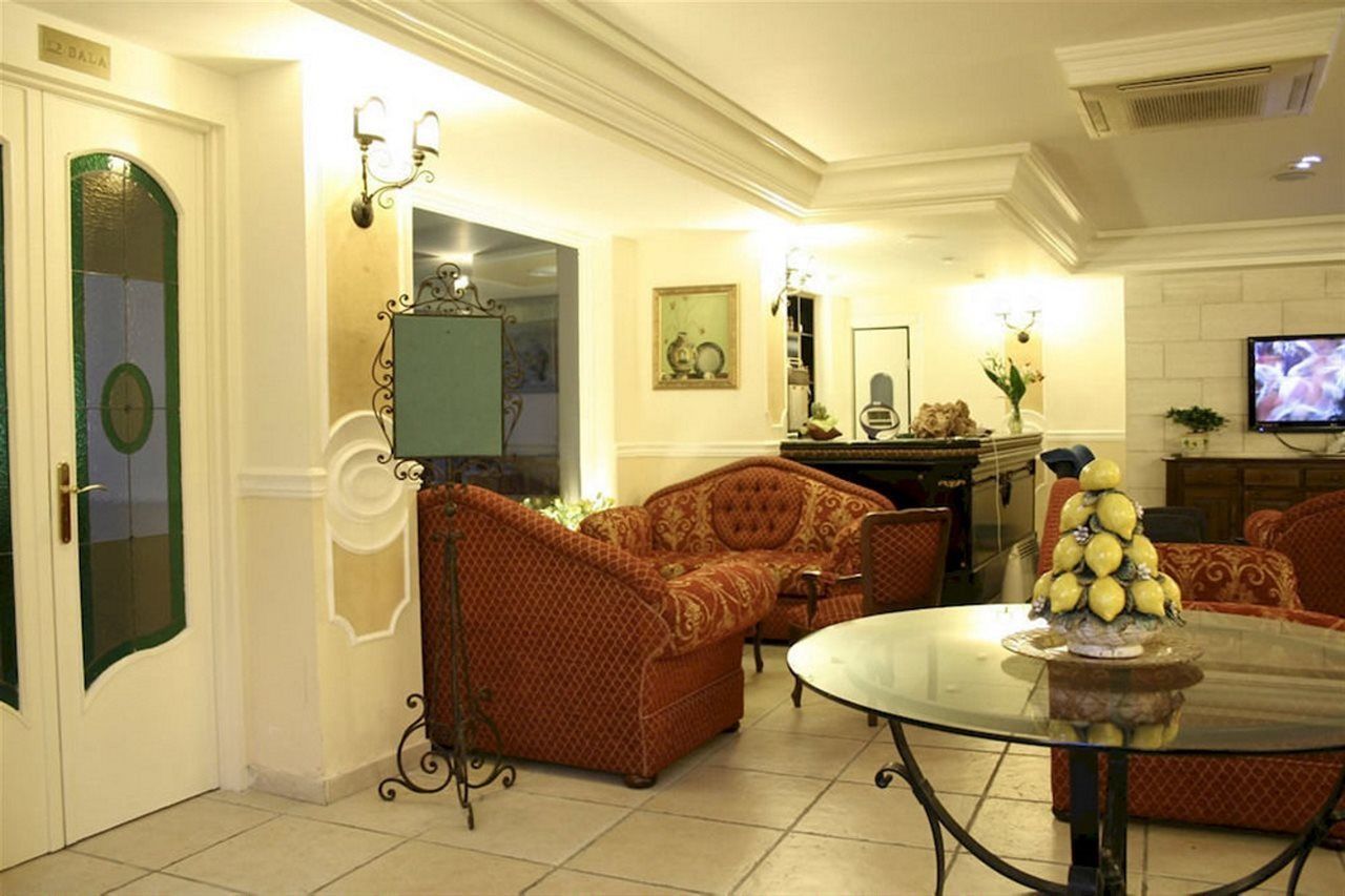 Hotel & Apartments Villa Linda Giardini Naxos Exterior photo